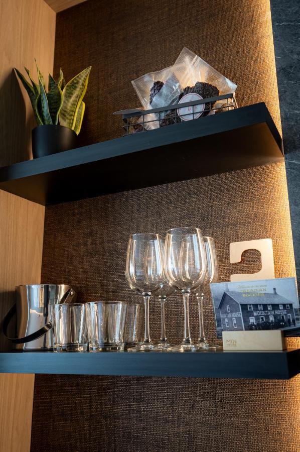 Mtn House By Basecamp Hotell Canmore Eksteriør bilde