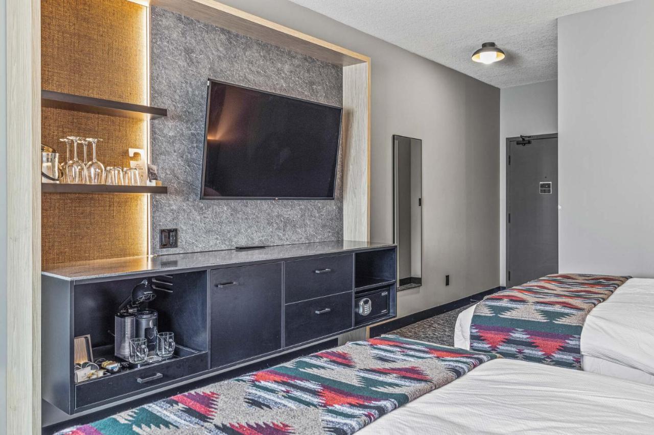 Mtn House By Basecamp Hotell Canmore Eksteriør bilde