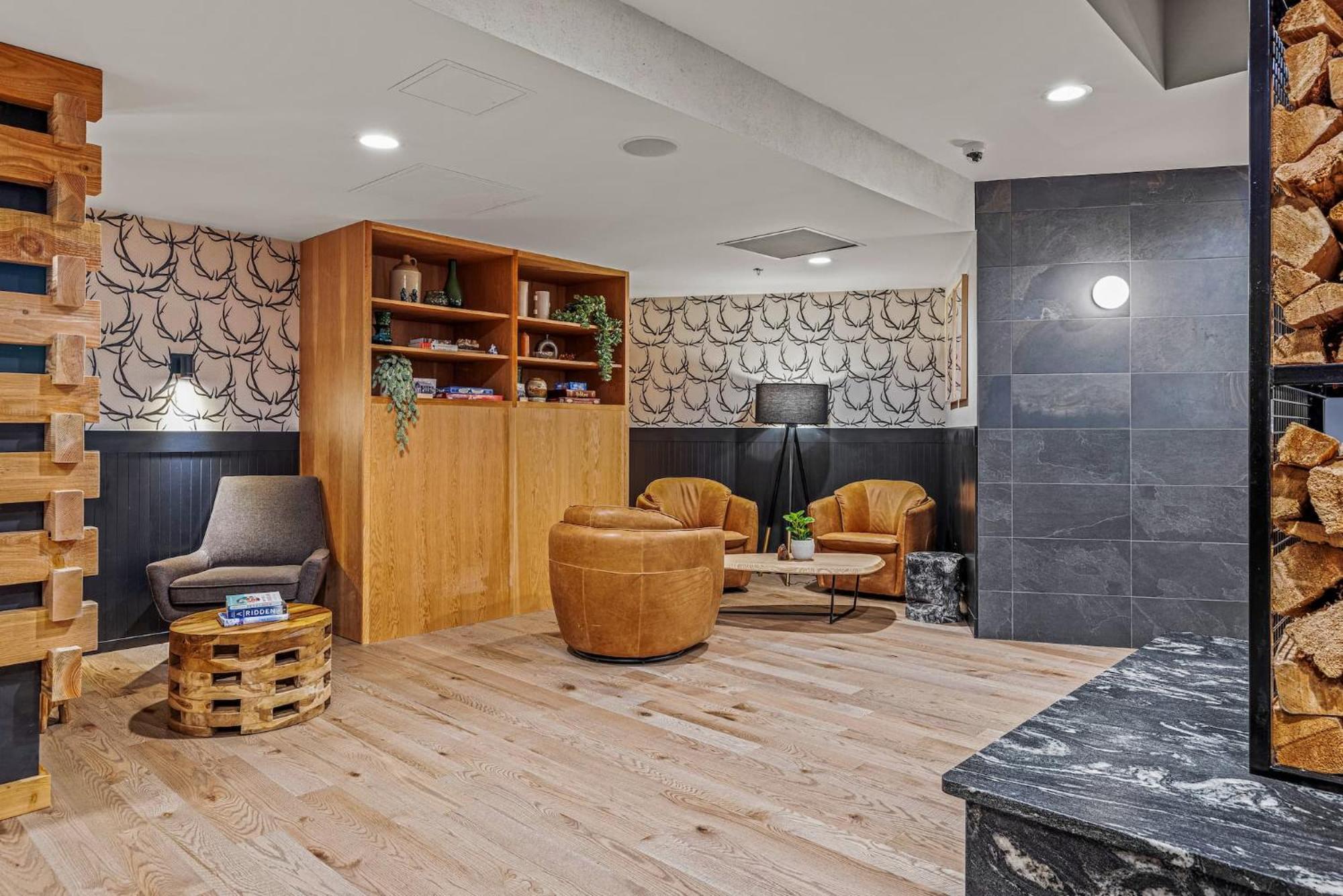 Mtn House By Basecamp Hotell Canmore Eksteriør bilde